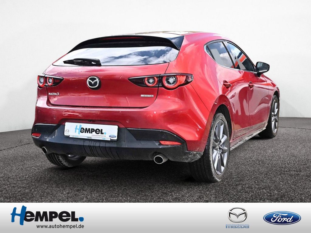 Mazda 3 — fotografia 3