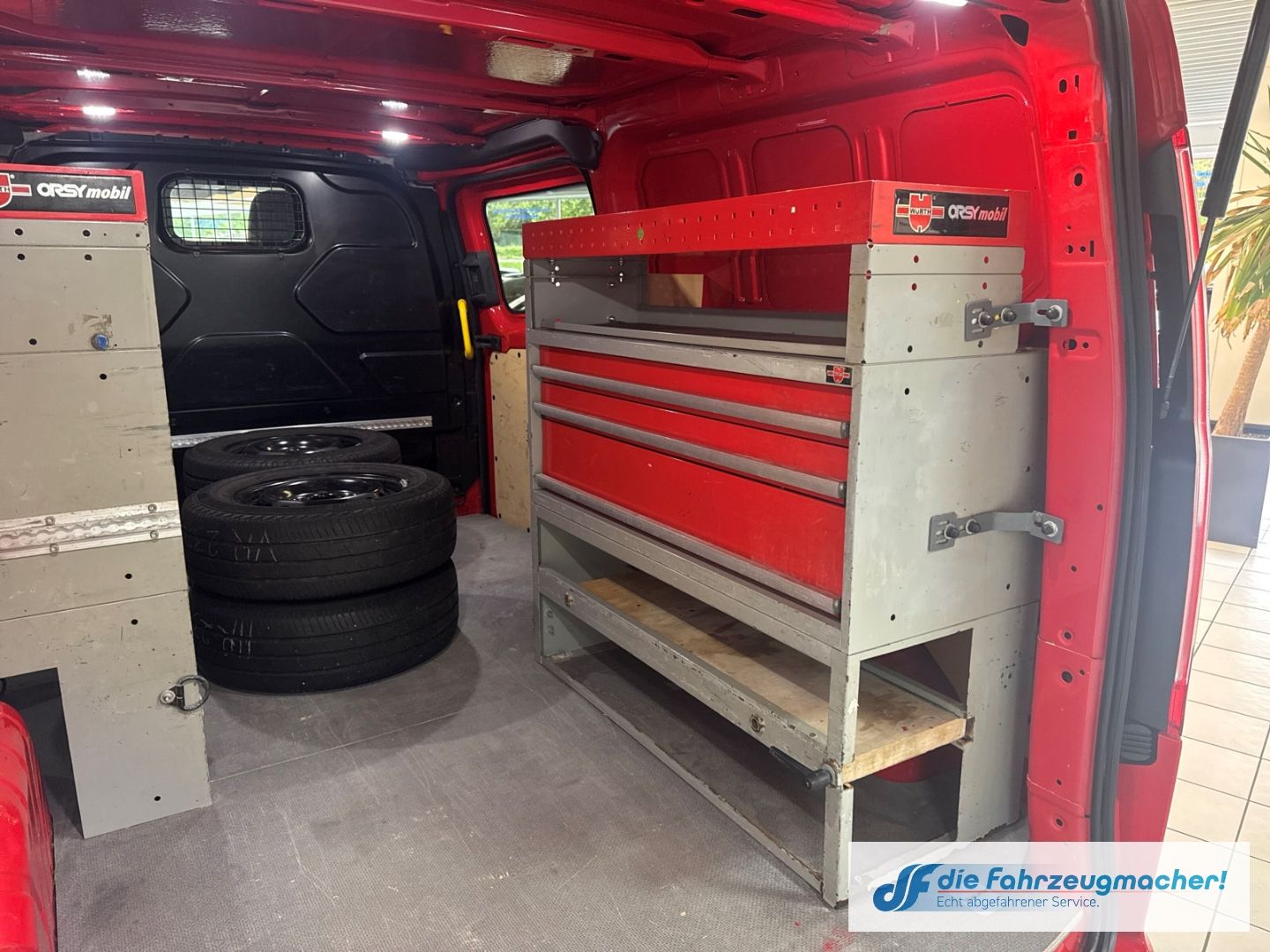 Fahrzeugabbildung Ford Transit Custom Kasten 340 L2 Trend 2.0 TDCi Navi