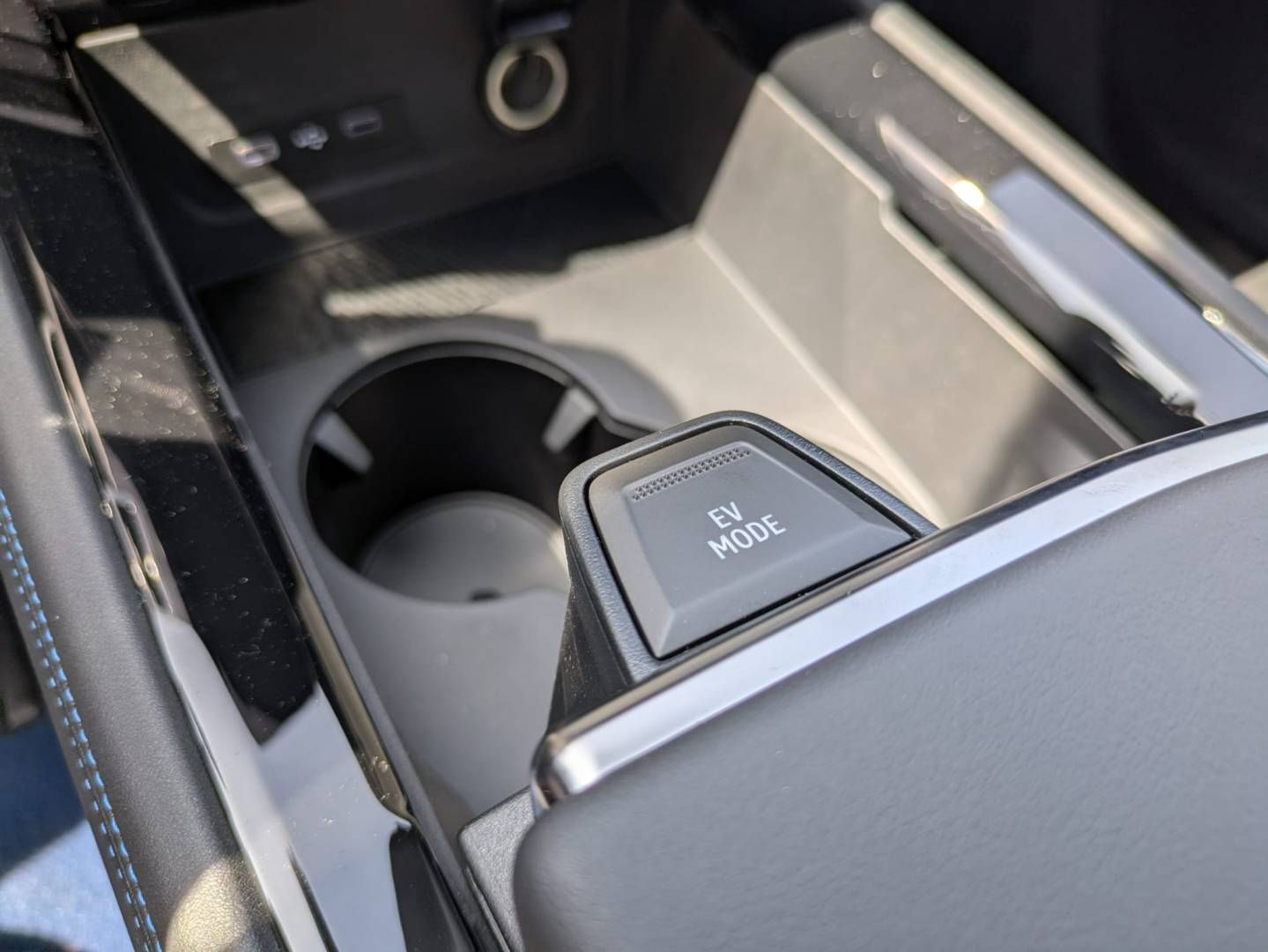 Fahrzeugabbildung Renault Rafale Esprit Alpine E-Tech Plug-in Hybrid 300 4