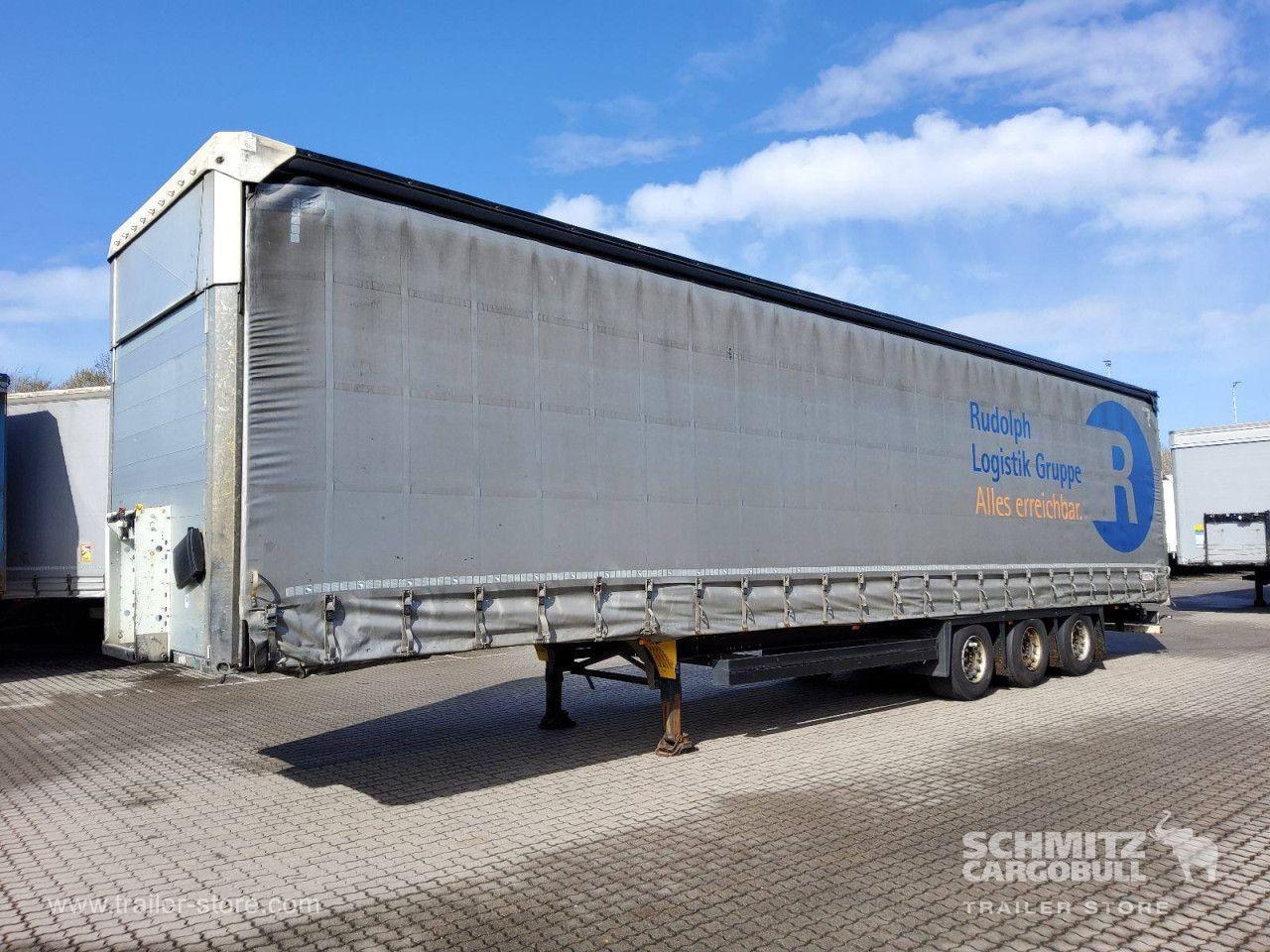 Schmitz Cargobull Curtainsider Mega Getränke