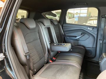 Fahrzeugabbildung Ford Kuga ST-Line 4x4 Navi Kamera Winterpaket SRA