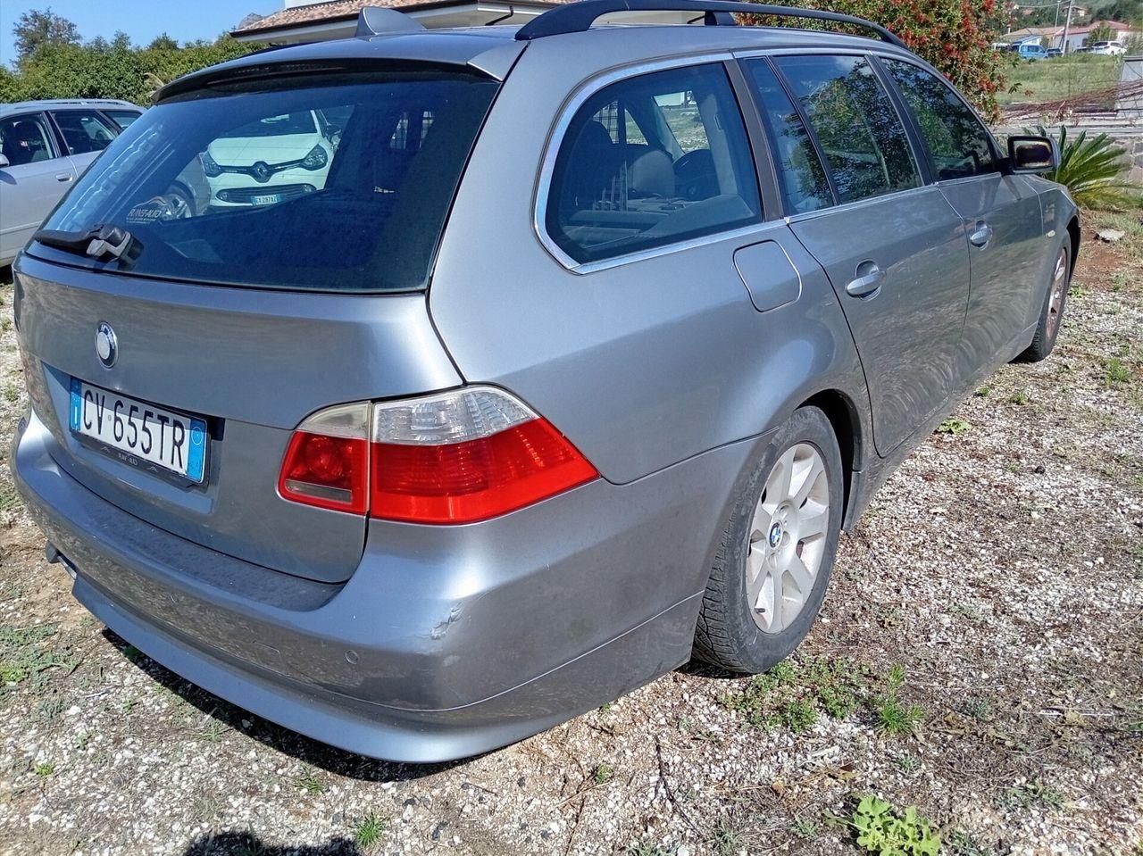 BMW 525 2005 — interior