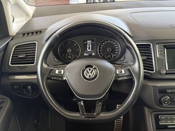 Volkswagen Sharan 2.0TDI XENON PANORAMA ACC DCC 7 SITZ AHK