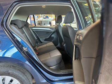 Volkswagen Golf VII Lim. *SitzHZ*PDC(VH)*2-Zonen*