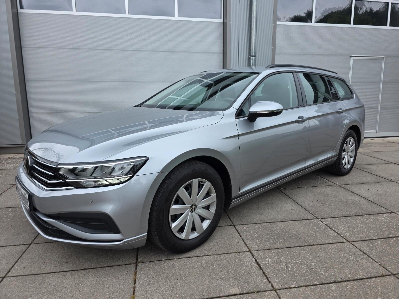Volkswagen Passat Variant/LED/Navi/AHK schwenkbar/ACC/Lane