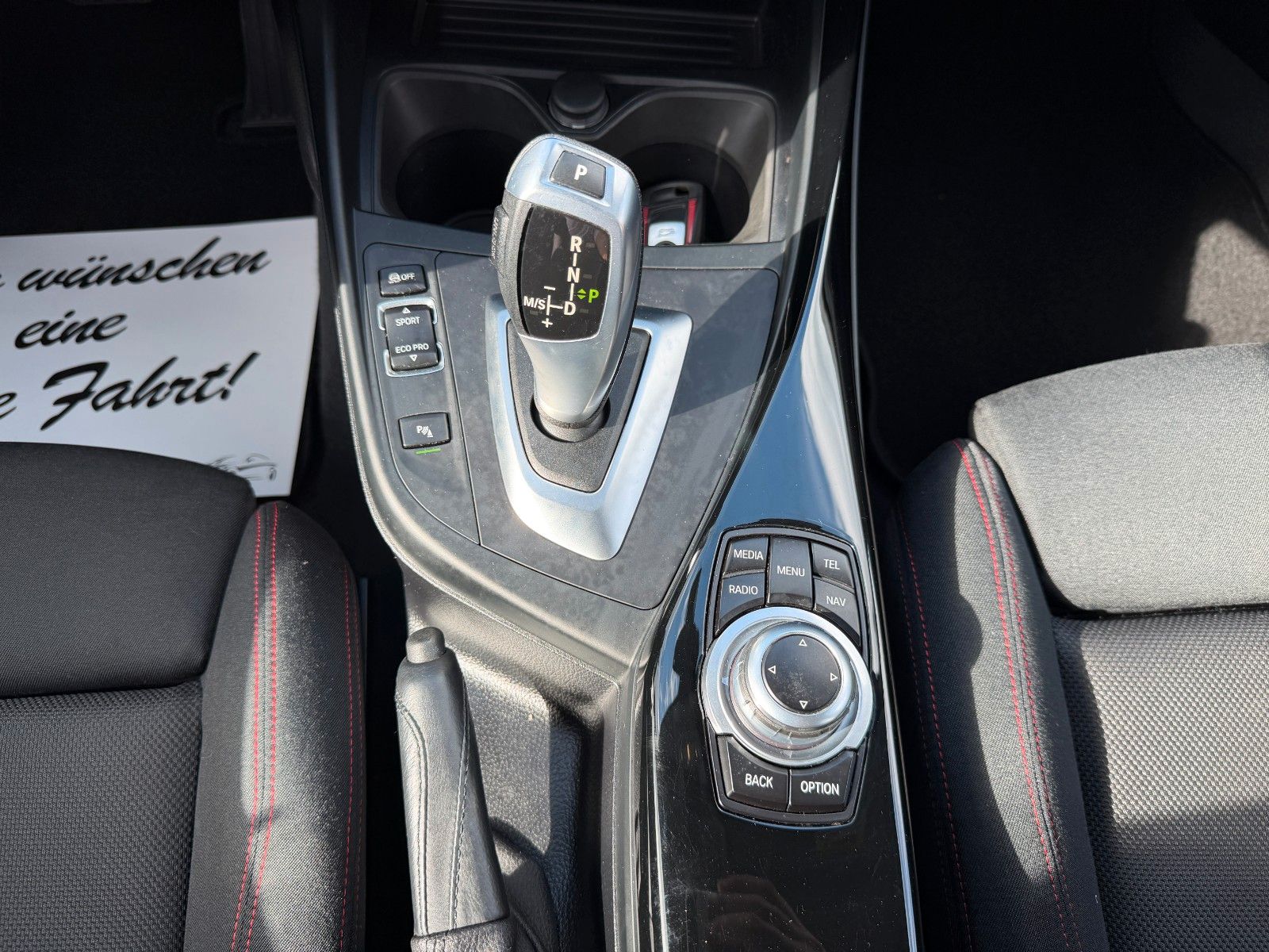 Fahrzeugabbildung BMW 118 d Sport Line AUTOMATIK NAVI BMW SCHECKHEFT