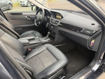 Mercedes E 220 - 10