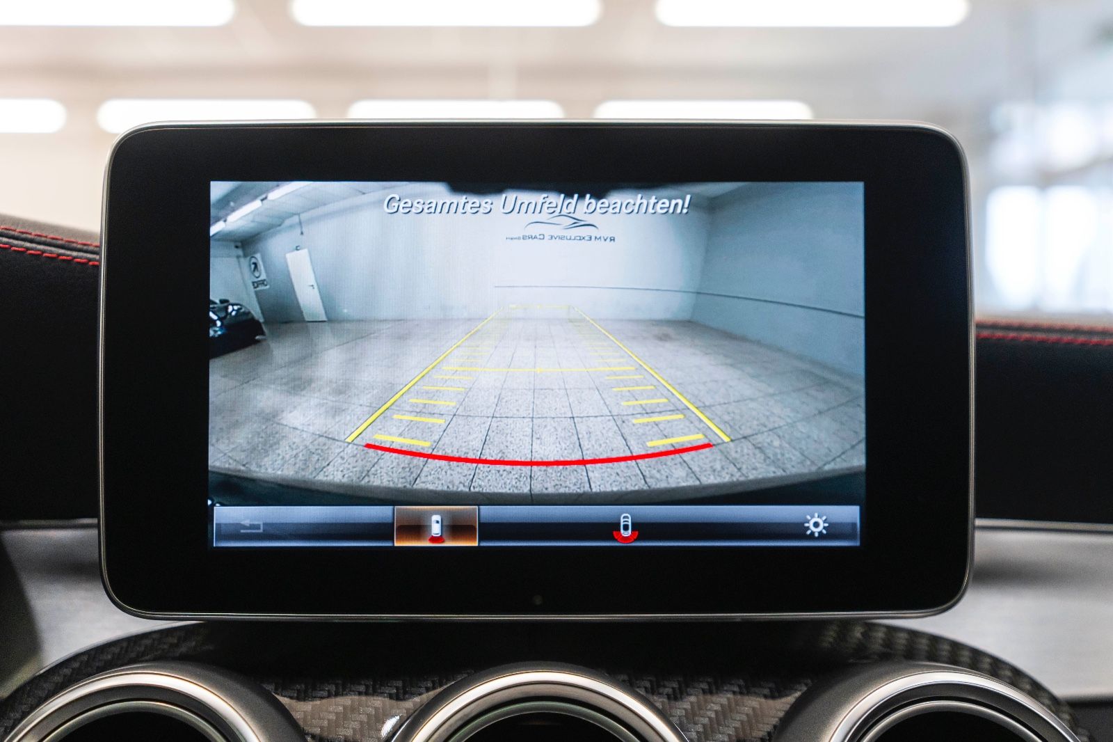 Fahrzeugabbildung Mercedes-Benz C 43 AMG C63 Optik BURMESTER CARBON KAM LED NAV