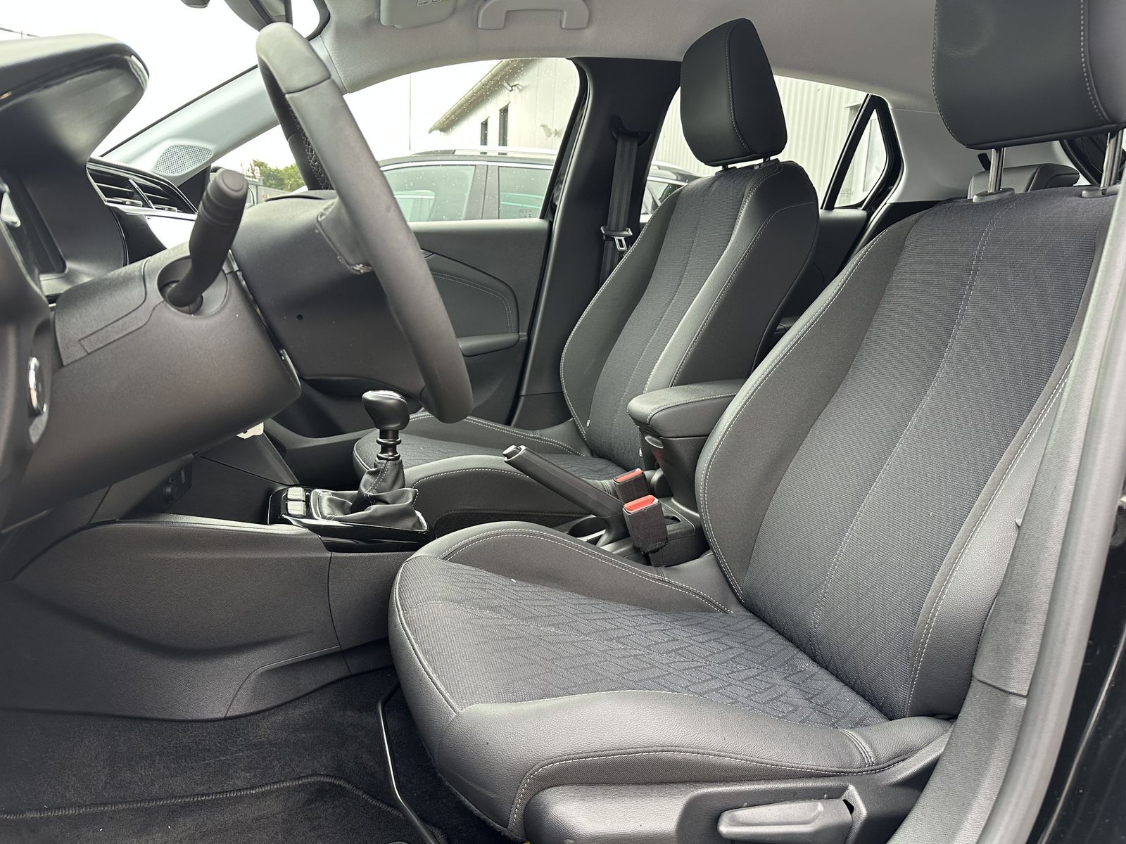 Fahrzeugabbildung Opel Corsa 1.2 5-Türer Elegance LED+DAB+SHZ+EPH+TEMP