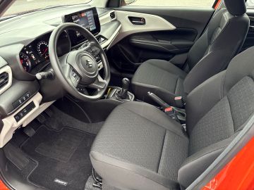 Bild 9 Suzuki Swift Club 1.2 Mild Hybrid Navi LED Apple CarPla