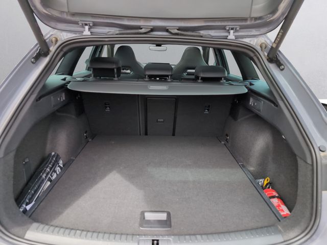 Leon 1.5TSI ST DSG*PANO+LEDER+AHK+MATRIX+PDC+SZG