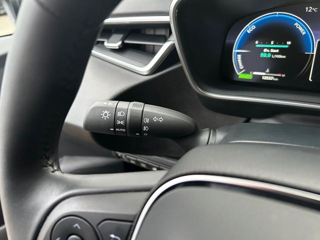 Corolla 1,8 Hybrid Business Edition*RFK*PDC*