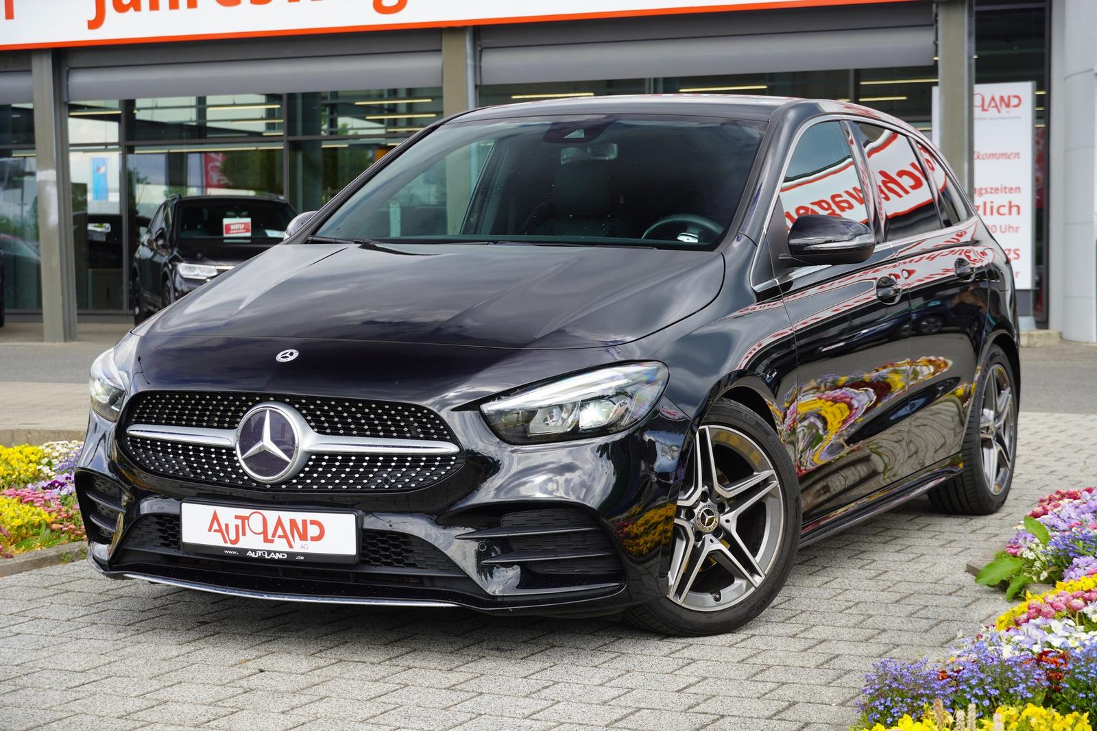 Mercedes-Benz B200 d AMG Line LED Navi Sitzheizung Alcantara
