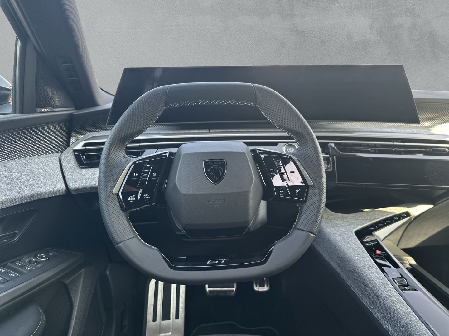 Fahrzeugabbildung Peugeot 3008 Dual-Elektromotor 325 Launch Edition Elektr