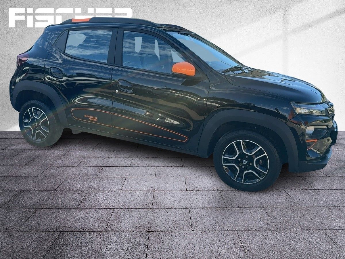 Fahrzeugabbildung Dacia Spring Comfort Plus 45 mit Look-P. Kamera Klima