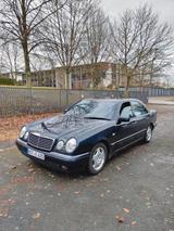 Mercedes-Benz E 420 AVANTGARDE Avantgarde - schwarze Mercedes-Benz E 420