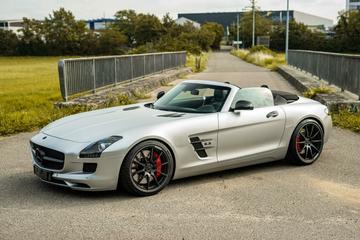 صورة 3 لـ 2013 Mercedes-BENZ SLS AMG