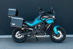 CFMOTO 800 MT ES + 3 tlg. Kofferset + elektr. Fahrwerk