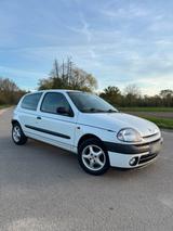 Renault Clio 1,4l RT 1.Hd Zahnriemen neu, ... - Renault Clio Rt mit Benzin-Antrieb
