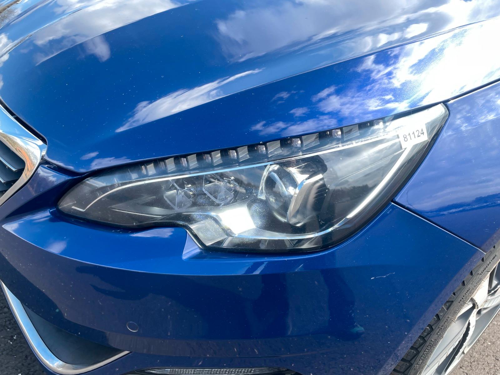 Peugeot 308 2015 — photo 10