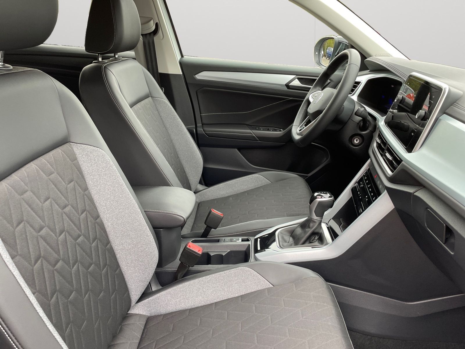 Volkswagen T-Roc - Bild 15