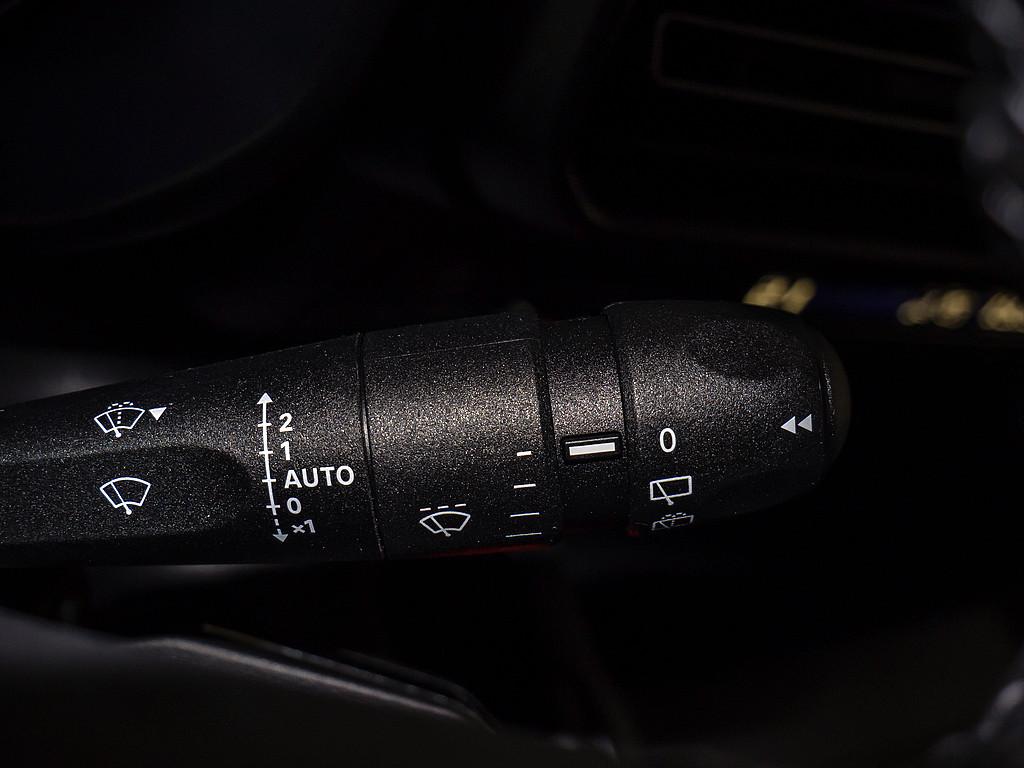 Citroën Berlingo Kasten 1.5 XTR M NAVI W-LAN FACEL. LED