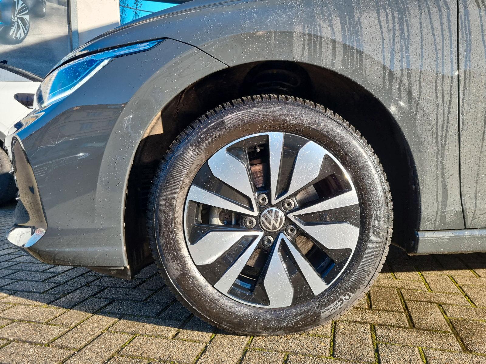 Volkswagen Golf VIII Variant 1.5 eTSI DSG Goal PANO AHK, миниатюра 7