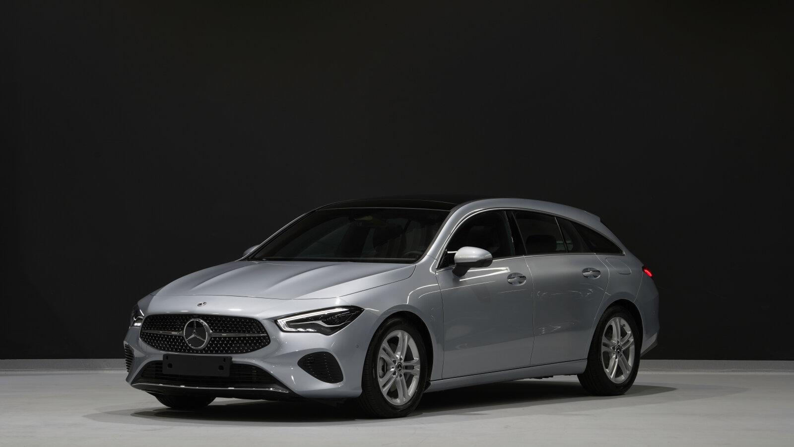 Mercedes-Benz CLA 200 d Shooting Brake Panoramadach