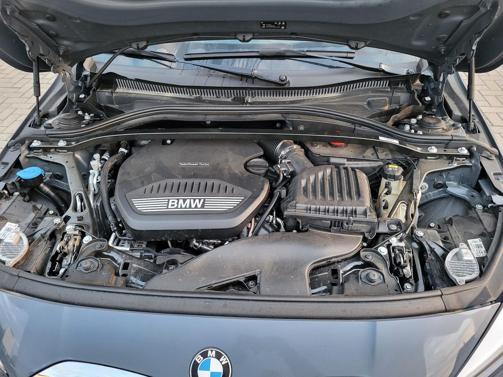 BMW 120d xDrive Sport Line > AT-Motor mit 12.548Km  