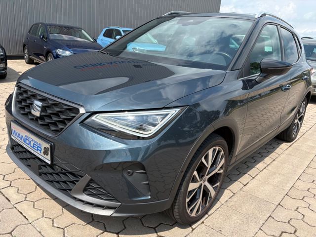 SEAT Arona FR, DSG; AHK