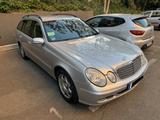 Mercedes-Benz E 220 CDI  W211 Kombi - Mercedes-Benz E 220: Cdi W211
