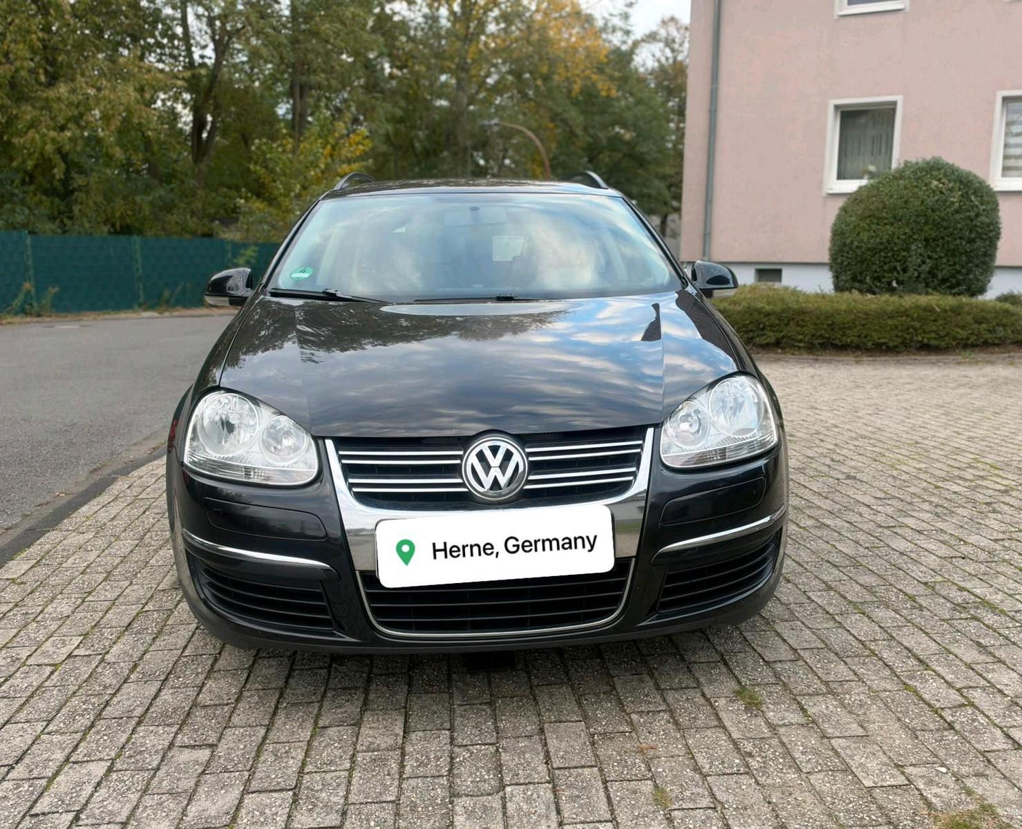 Volkswagen Golf 2008 — rear view