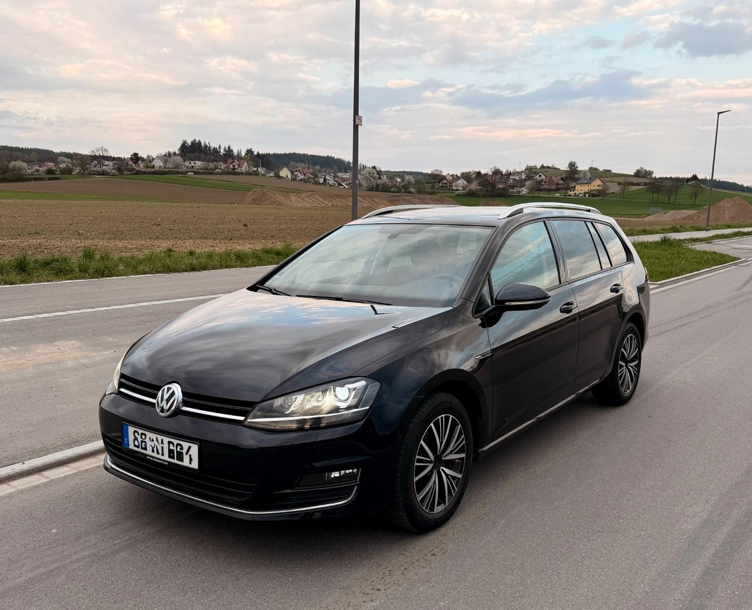 Volkswagen Golf*VII*Variant*Lounge*BMT*XENON*MWST*NAVI*