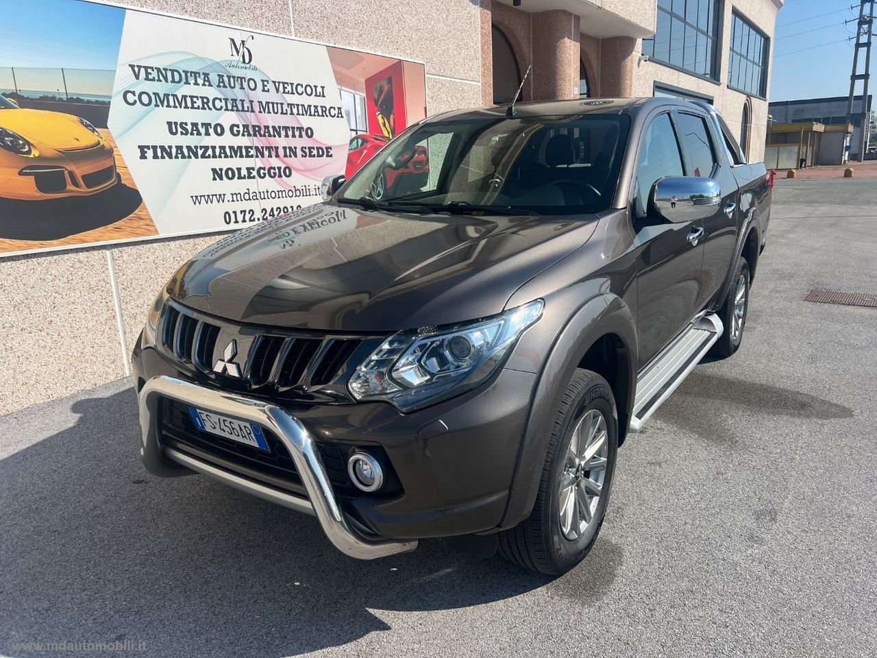 MITSUBISHI L200