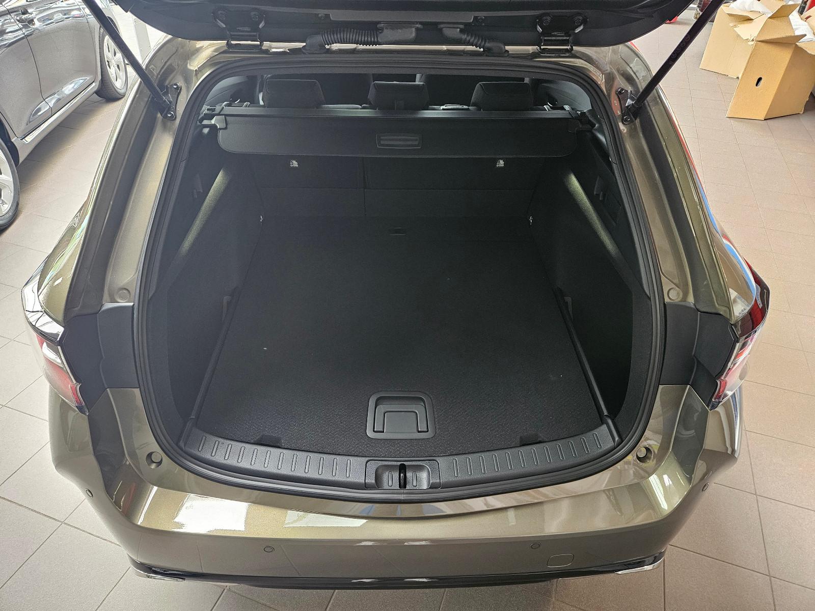 Suzuki Swace 1.8 Hybrid CVT Comfort+