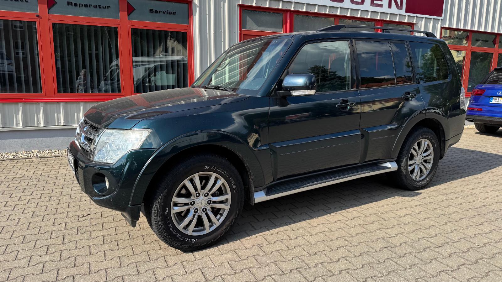 Mitsubishi Pajero 3.2 DI-D Instyle 7Sitzer|Pano|Leder|Kamer