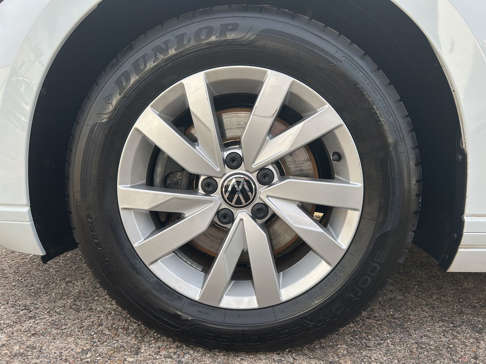 Fahrzeugabbildung Volkswagen Passat Variant Business TDI DSG LED ACC SHZ Rear