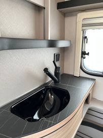 Fahrzeugabbildung HYMER / ERIBA / HYMERCAR Eriba Touring 542 -Urban - Modell 2023