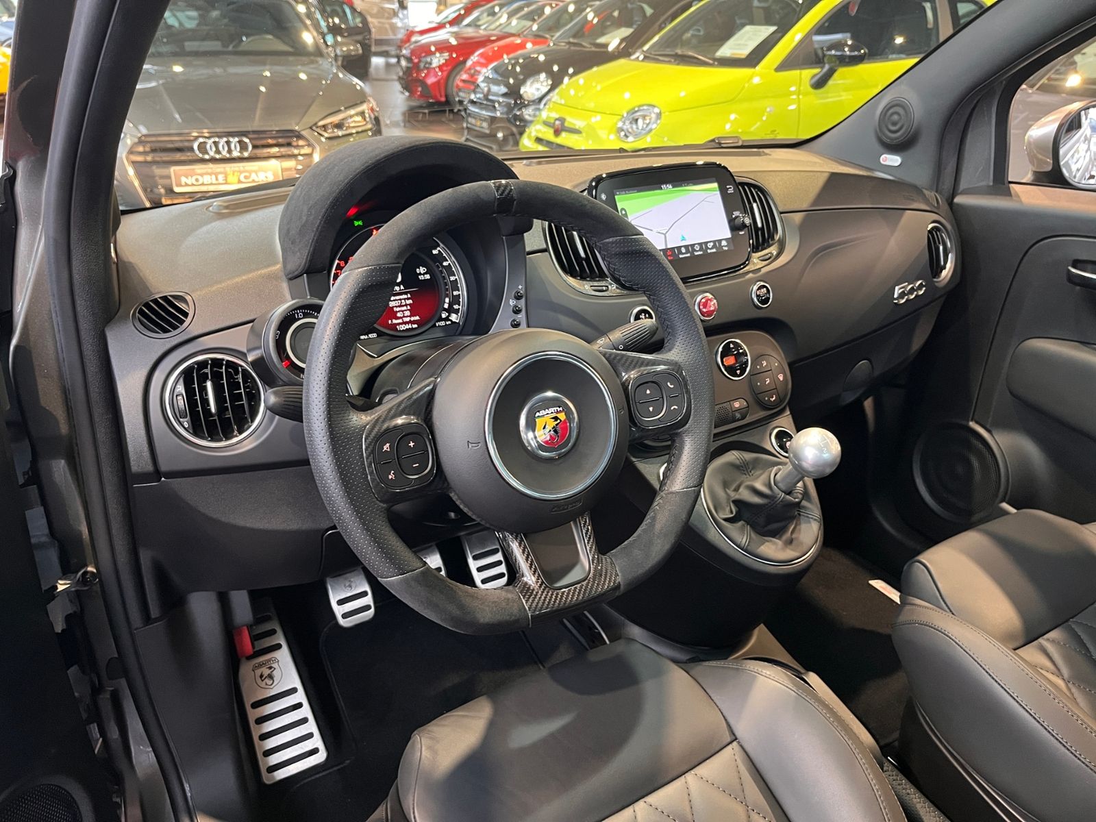 Fahrzeugabbildung Abarth 695 Turismo KLIMA NAVI LEDER ALU