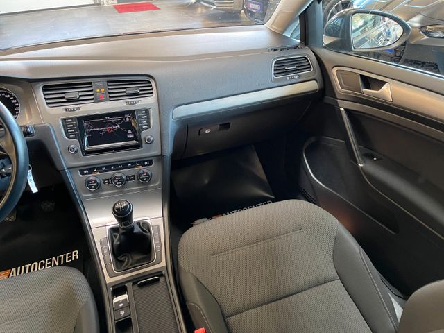 Volkswagen Golf VII Lim.  BMT *NAVI*SZHZ*PDC*TÜV-052027*