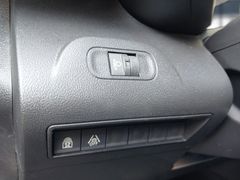 Berlingo Pure Tech 130 EAT 8 Shine M Berlingo Pure Tech 130 EAT 8 Shine M