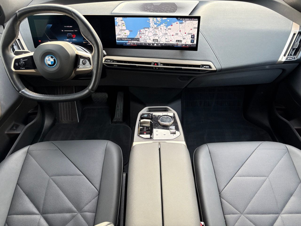 BMW iX - Bild 13