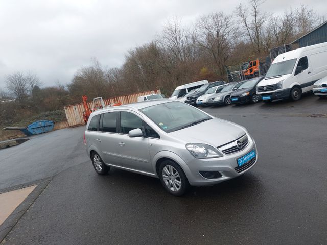 Opel Zafira B Family Plus