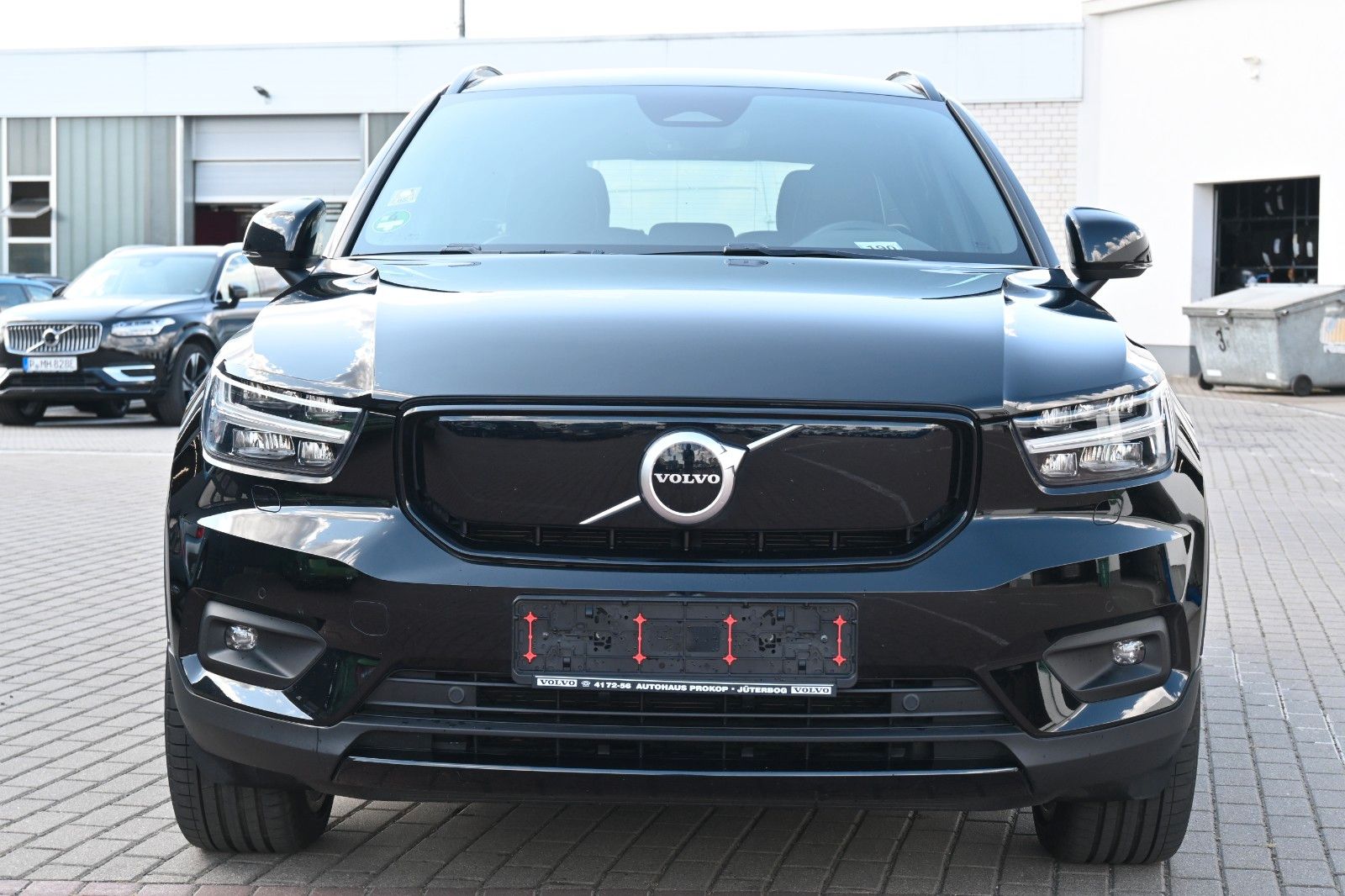 Fahrzeugabbildung Volvo XC40 BEV AWD R Design*H&K*FSHZG*RFK*WP*20Zoll*