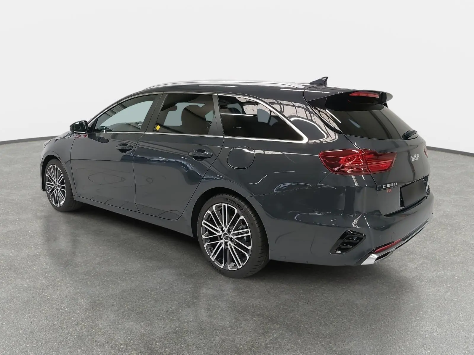 Kia CEED SW 1.5 T-GDI DCT7 GT-LINE TECHNOLOGIE PERFO