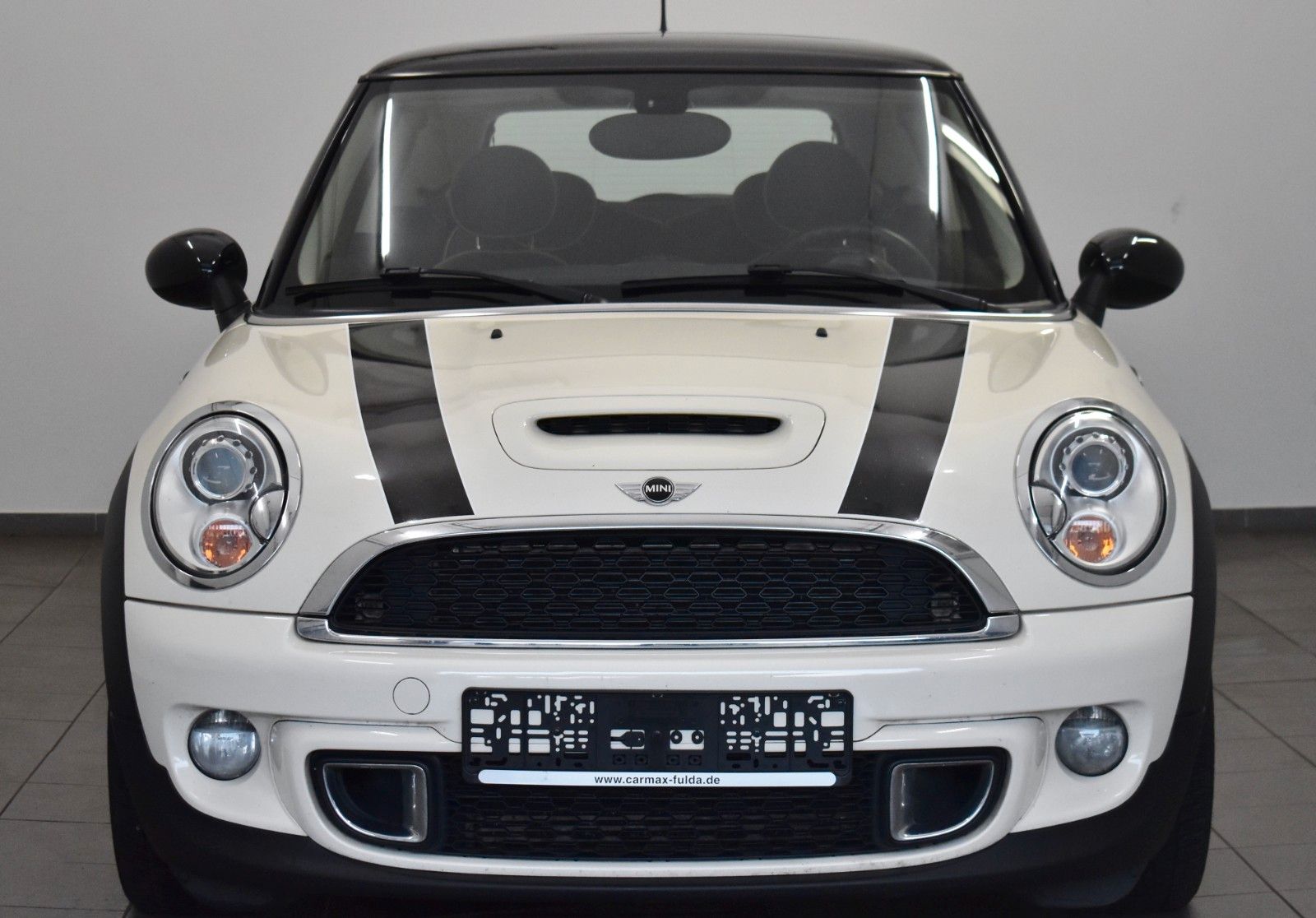 Fahrzeugabbildung MINI Mini Cooper SD Leder,Navi,Xenon,Panorama,SH,PDC