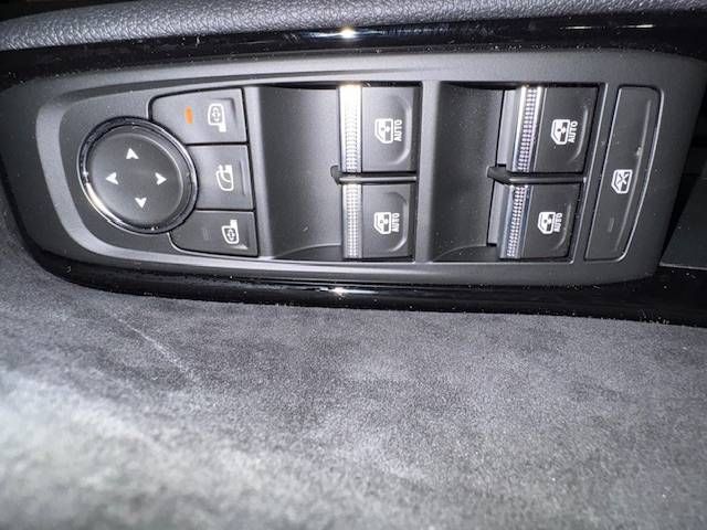 Fahrzeugabbildung Renault Austral Esprit Alpine Full Hybrid E-Tech 200