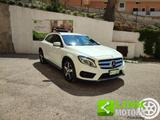 Mercedes-Benz MERCEDES-BENZ GLA 220 CDI Automatic 4Matic AMG L - Mercedes GLA 220 mit Halbautomatikschaltung