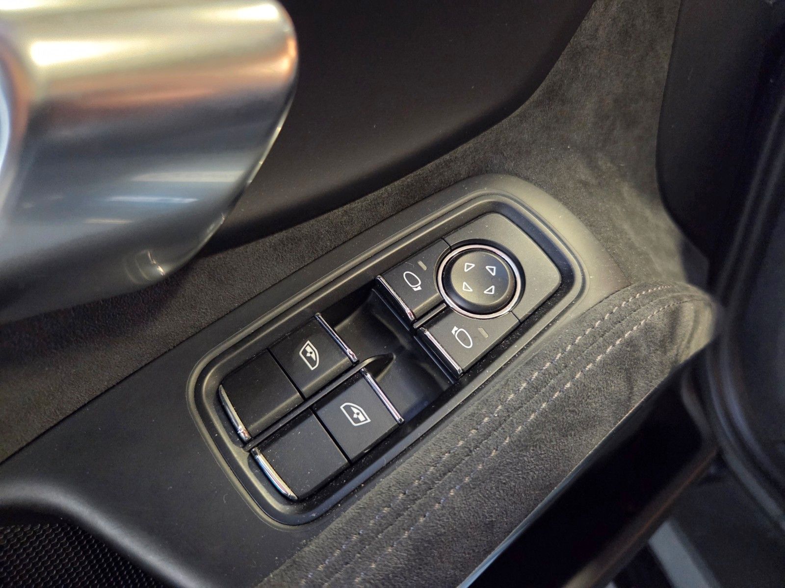 Fahrzeugabbildung Porsche Cayman 718 GTS/Sportchrono