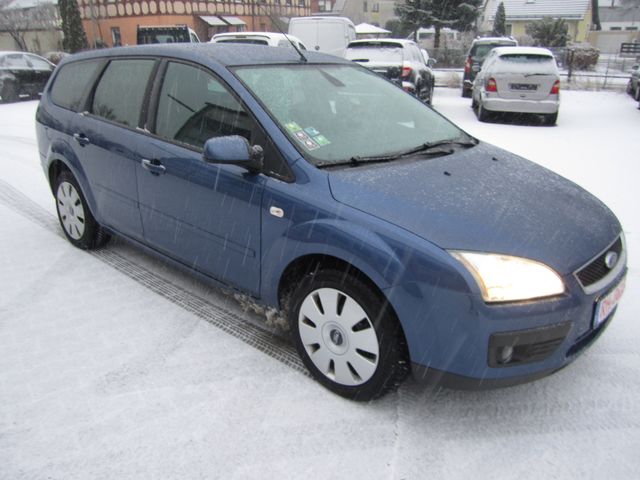 Ford Focus Turnier Titanium/TÜV NEU